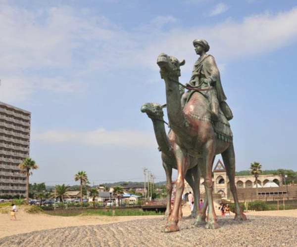 Tsuki-no-sabaku Memorial Park